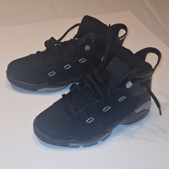 Jordans - Picture 8 of 8